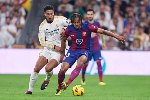 "بنسبة 70%".. مباراة ريال مدريد وبرشلونة مهددة بسبب العواصف الرعدية